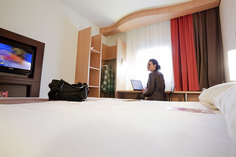 Ibis Hermosillo Buitenkant foto
