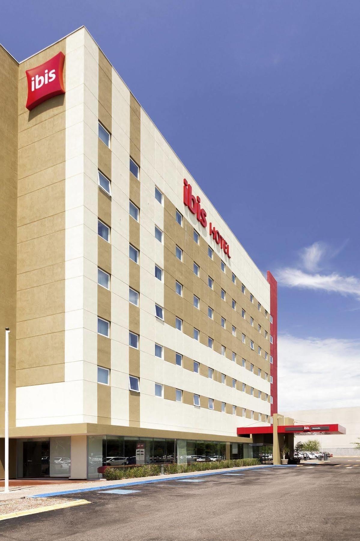 Ibis Hermosillo Buitenkant foto