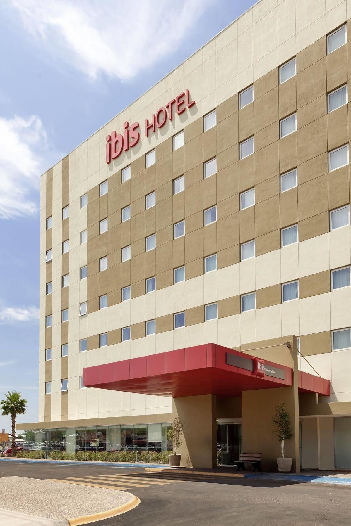 Ibis Hermosillo Buitenkant foto