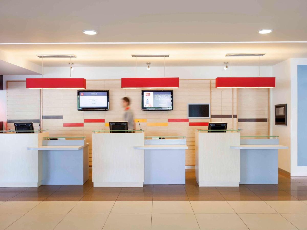 Ibis Hermosillo Buitenkant foto